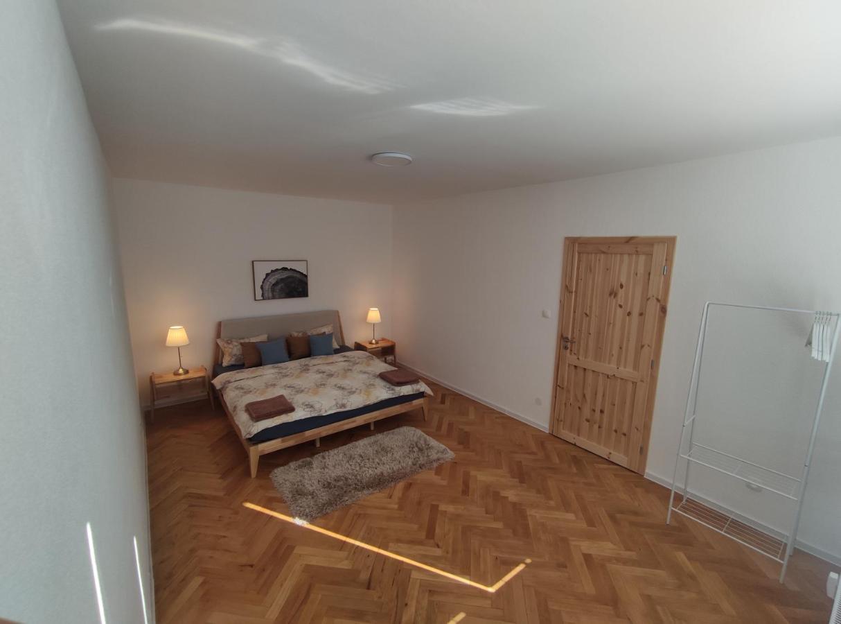 Sky Apartment Приевица Екстериор снимка