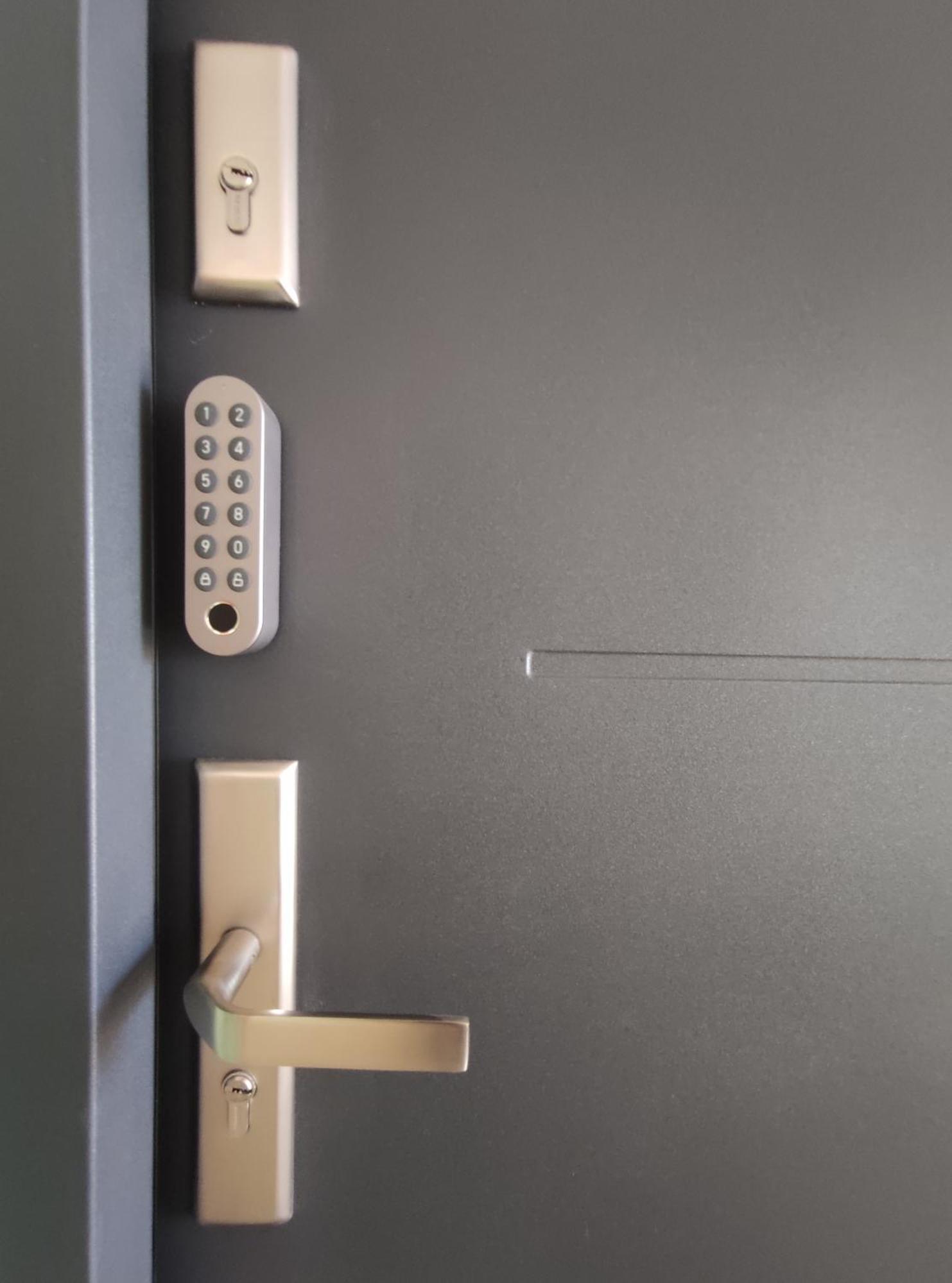 Sky Apartment Приевица Екстериор снимка